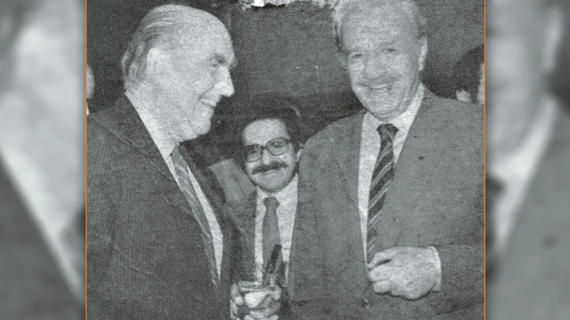 Όλο το παρασκήνιο της Μεταπολίτευσης στο νέο βιβλίο του Μίμη Ανδρουλάκη