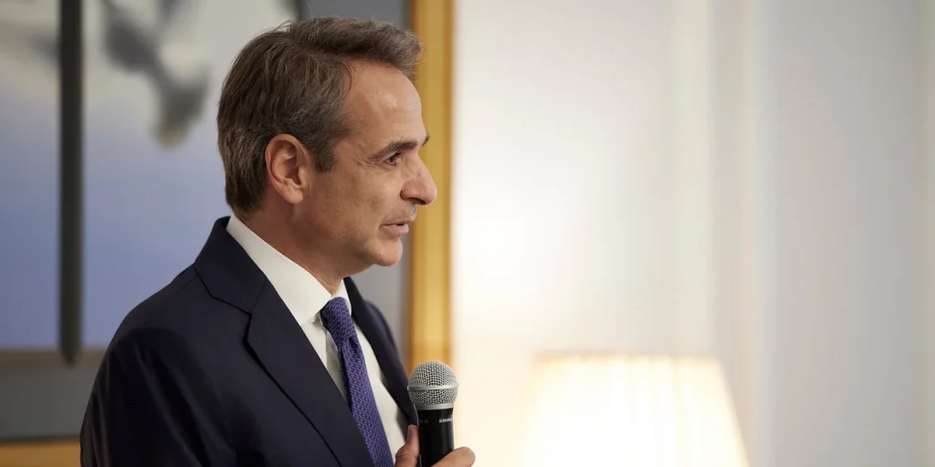 Το “αντίο” του Κυριάκου Μητσοτάκη στο Βασίλη Καρρά