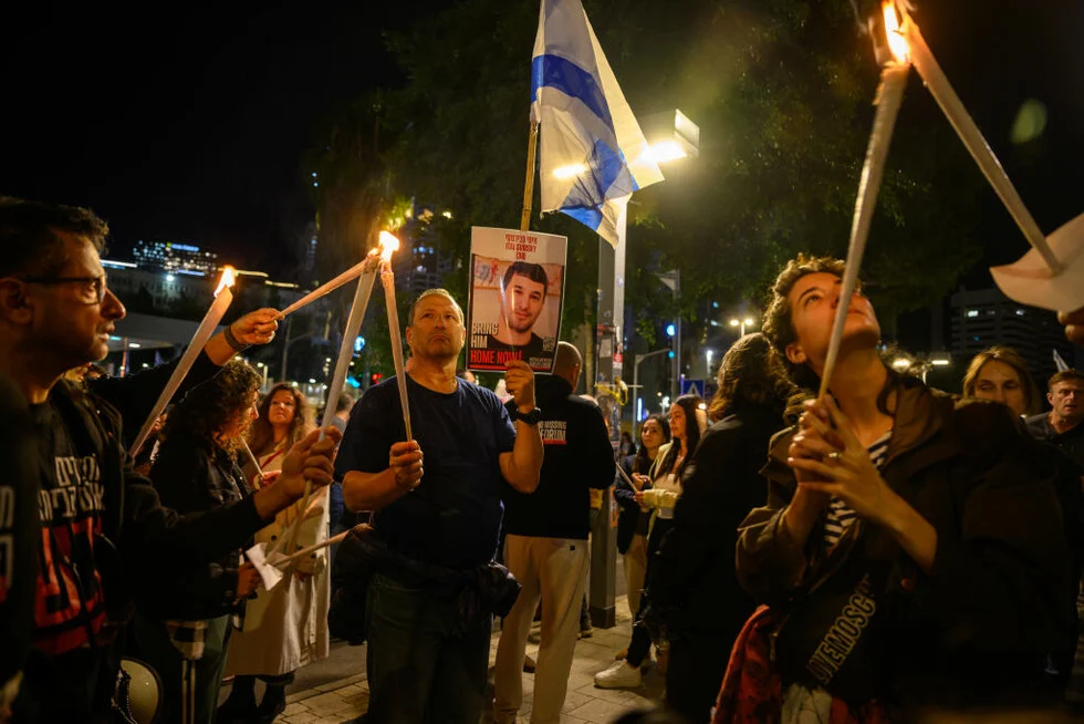 Εκατοντάδες διαδηλωτές στους δρόμους του Ισραήλ για τον θάνατο των ομήρων