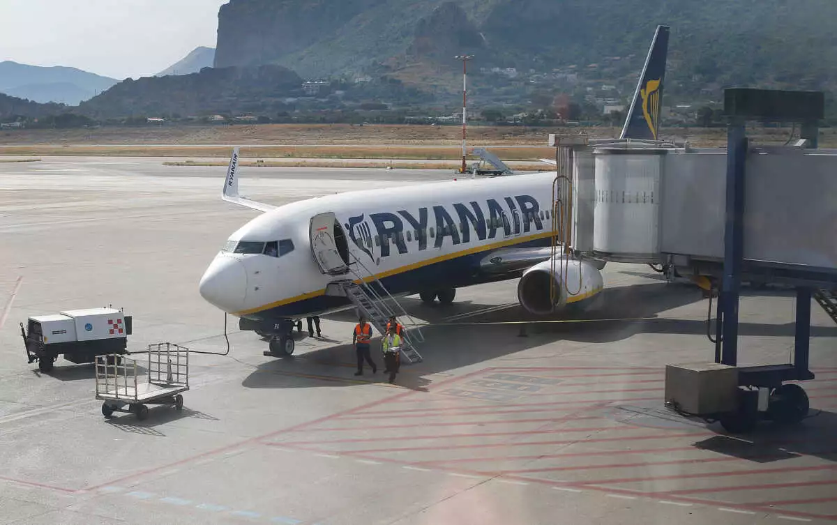 Πτήση – θρίλερ για τους επιβάτες της Ryanair από Μπέργκαμο προς Αθήνα