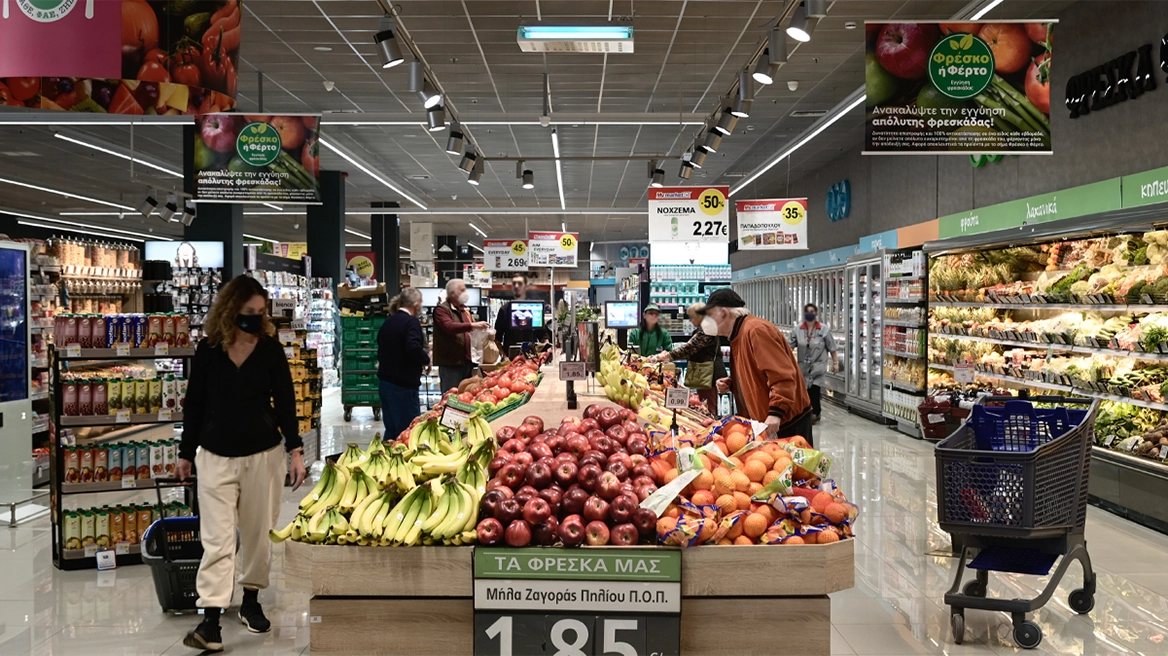 Γιατί και πώς θα πέσουν οι τιμές στα ράφια των σούπερ μάρκετ