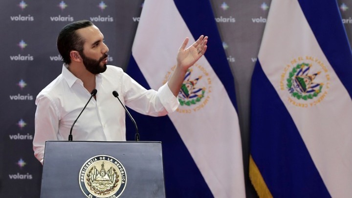 «Άδεια» από τα καθήκοντά του για να διεκδικήσει την επανεκλογή του έλαβε ο Πρόεδρος του Ελ Σαλβαδόρ