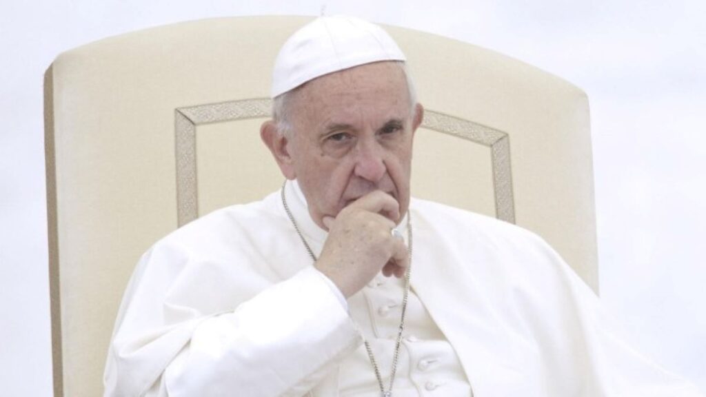 Ιταλία: Εισαγγελική έρευνα σε βάρος του χειρουργού του πάπα Φραγκίσκου