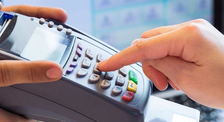 Διασύνδεση ταμειακών – POS: «Αγκάθι» τα τεχνικά προβλήματα – Τι ισχύει για όσους δεν βρήκαν ραντεβού