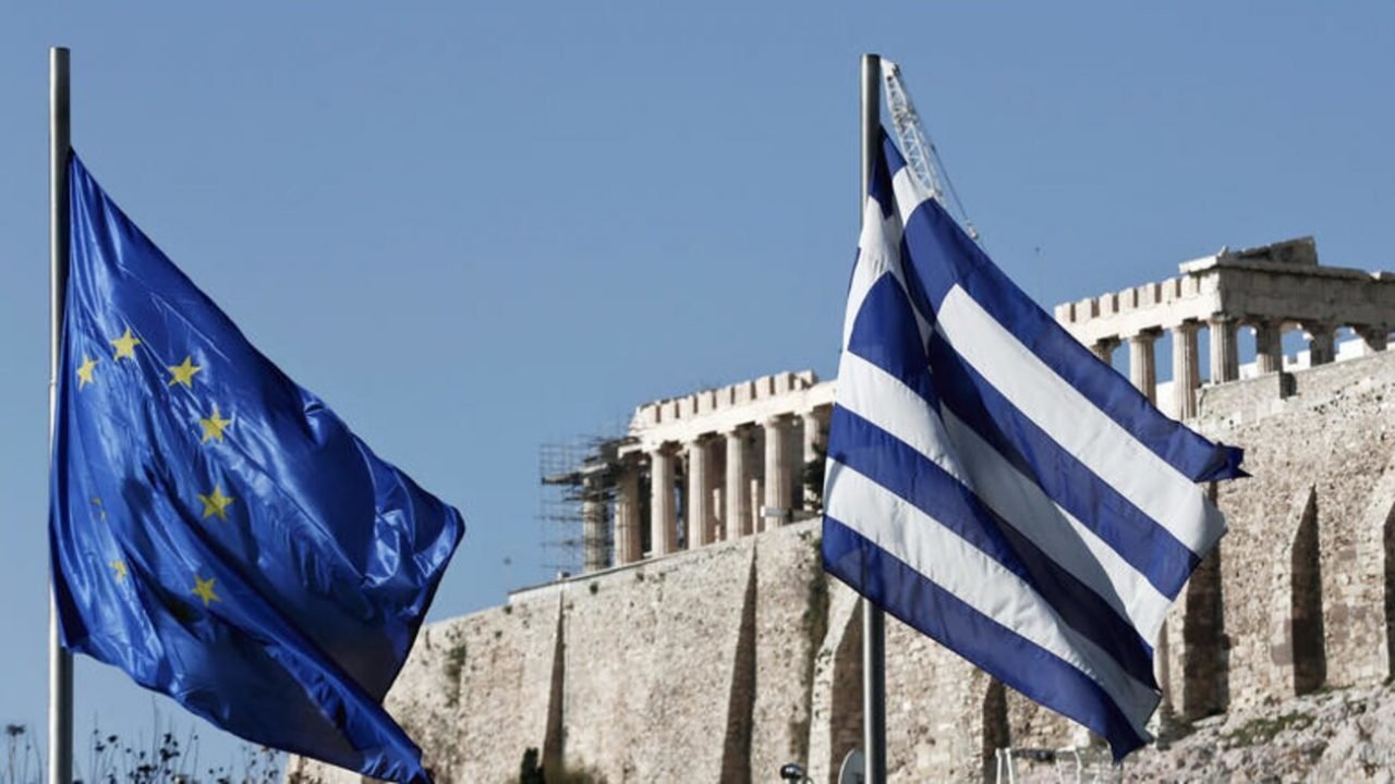 Συνεχίζονται οι αναβαθμίσεις και οι αξιολογήσεις για την Ελλάδα