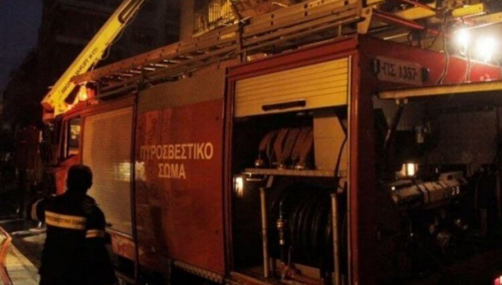 Φωτιά σε παρασκευαστήριο στο Τυμπάκι