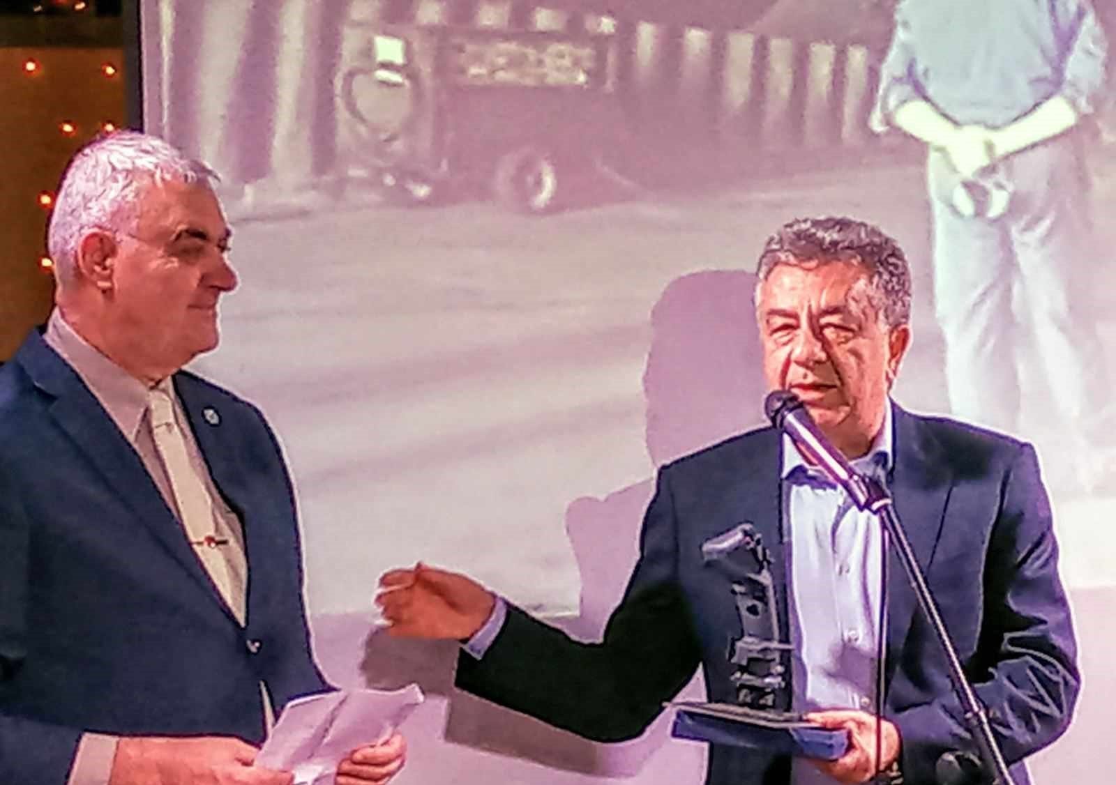 Δώρισαν στον Περιφερειάρχη, χειριστήριο Rafale