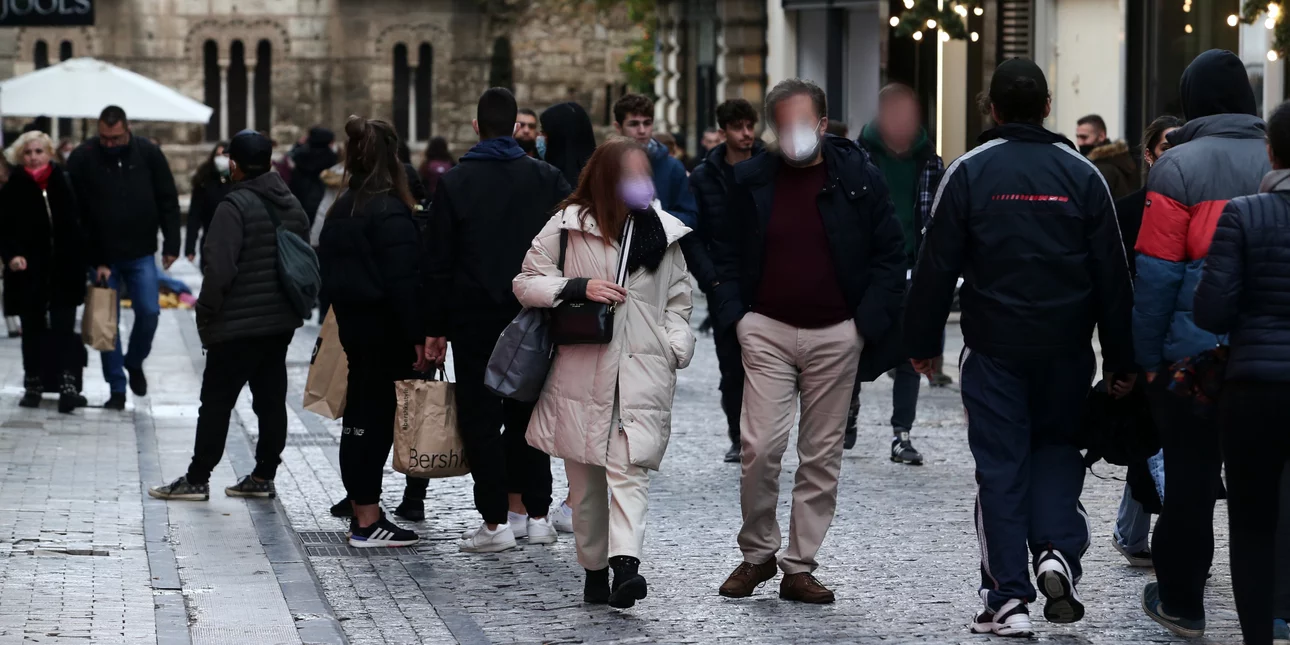 Κοκτέιλ ιώσεων: Θα εξασθενήσει ο Covid – Θα παραμείνουν οι υπόλοιπες ιώσεις