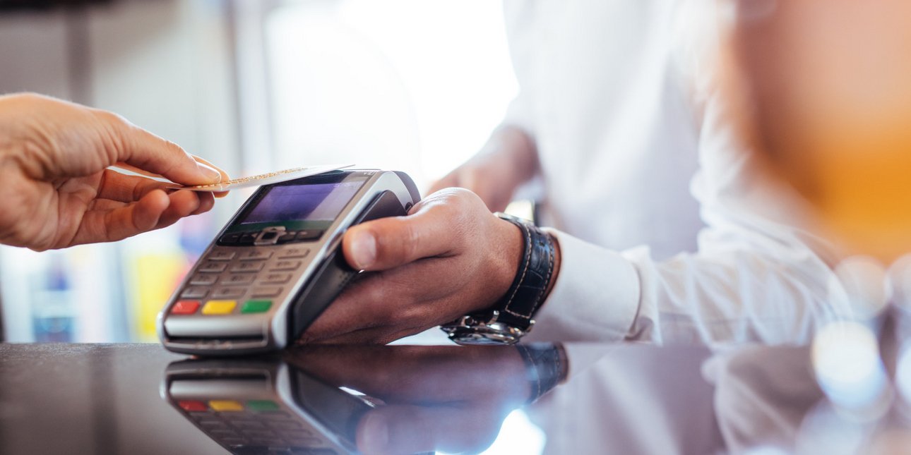 Όλα όσα αλλάζουν στις πληρωμές το 2024 – Ο ρόλος της Τεχνητής Νοημοσύνης