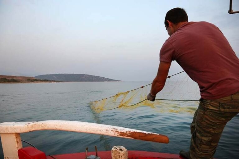 Με το Σύλλογο Αλιέων Ηρακλείου η Λαϊκη Συσπείρωση