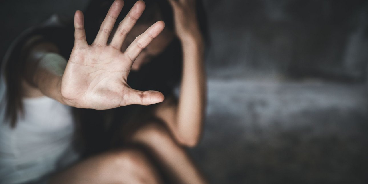 Βιασμός ανήλικης: Θέλω να μπει στη φυλακή