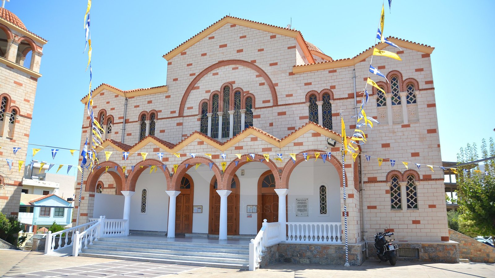 Επιμνημόσυνη δέηση για τα θύματα των Τεμπών