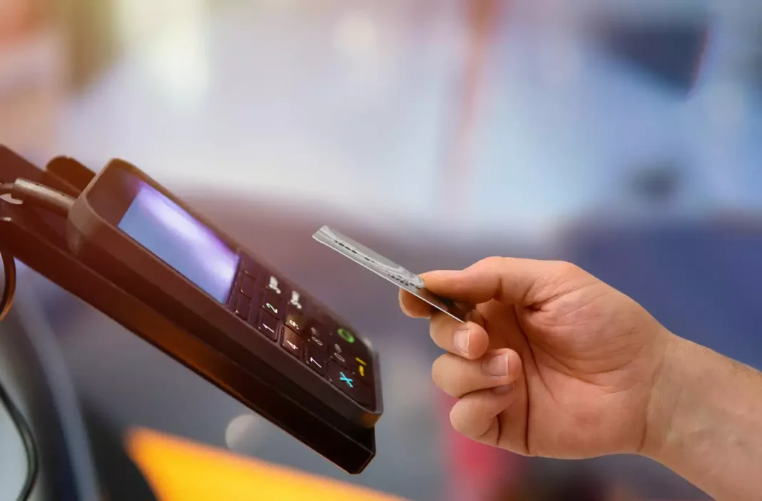 Παράταση 1+1 μήνα για τα POS