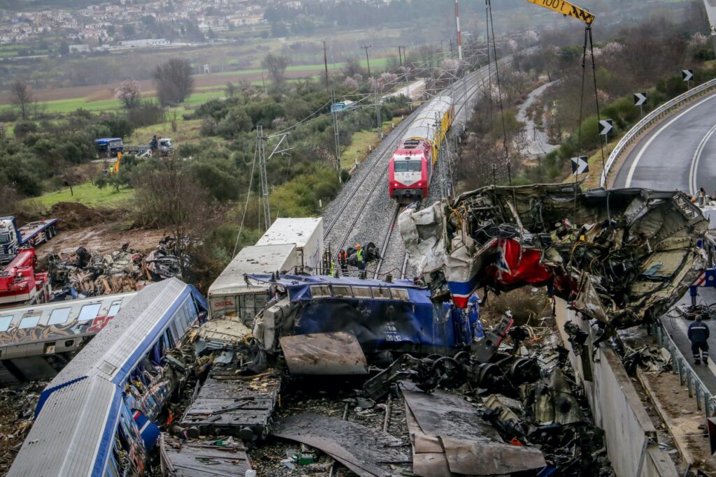 Υπόθεση Τεμπών: Ελεύθερος και ο τρίτος κατηγορούμενος με εγγύηση 700.000
