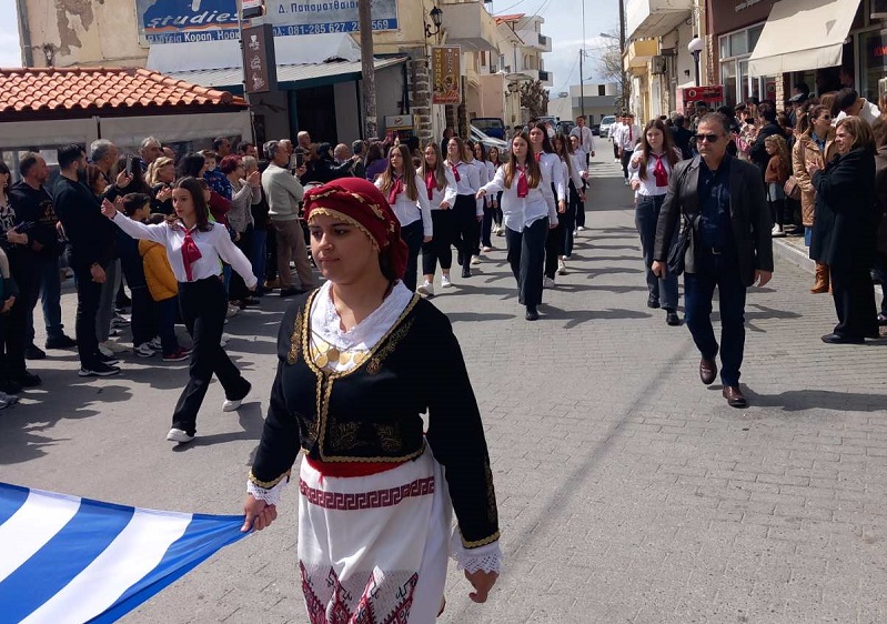 Με κάθε επισημότητα οι εκδηλώσεις στη Βιάννο