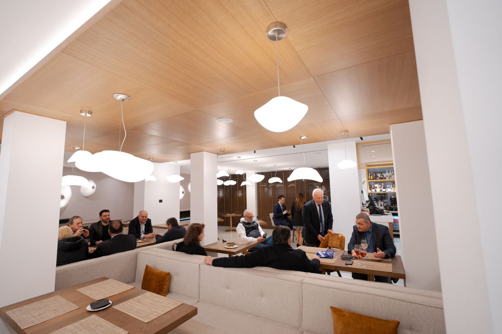 Ethereal White Resort: Ένα ξενοδοχείο – διαμάντι  δίπλα στα Λιοντάρια