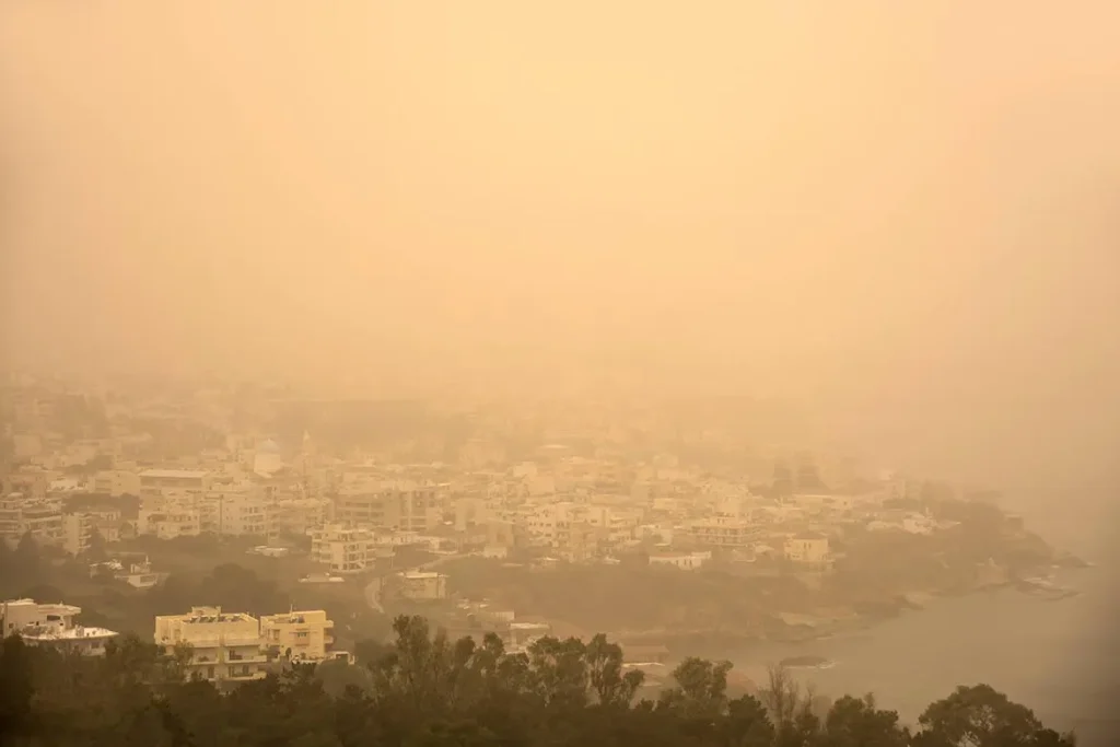 Έρχεται ξανά αφρικανική σκόνη! Στους 28 βαθμούς η θερμοκρασία
