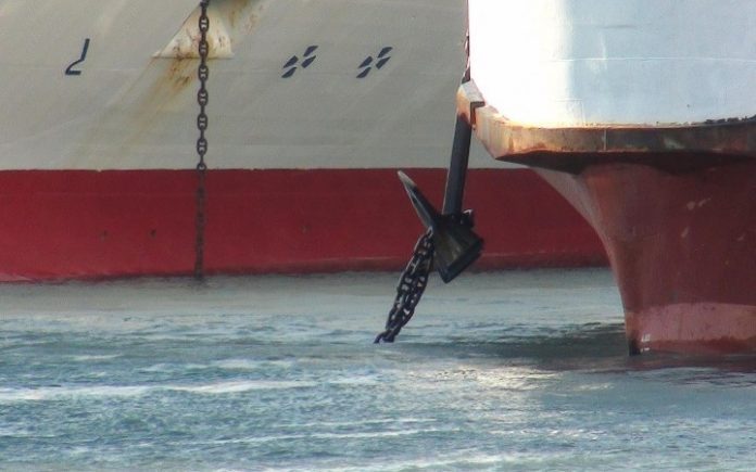 Πλοίο έχασε την άγκυρα του λίγο μετά τον απόπλου