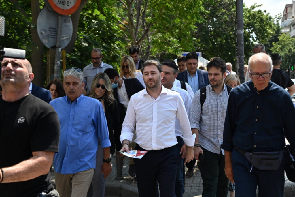 Ανδρουλάκης για Τέμπη: Οι πολίτες ζητούν να πληρώσουν οι υπεύθυνοι!