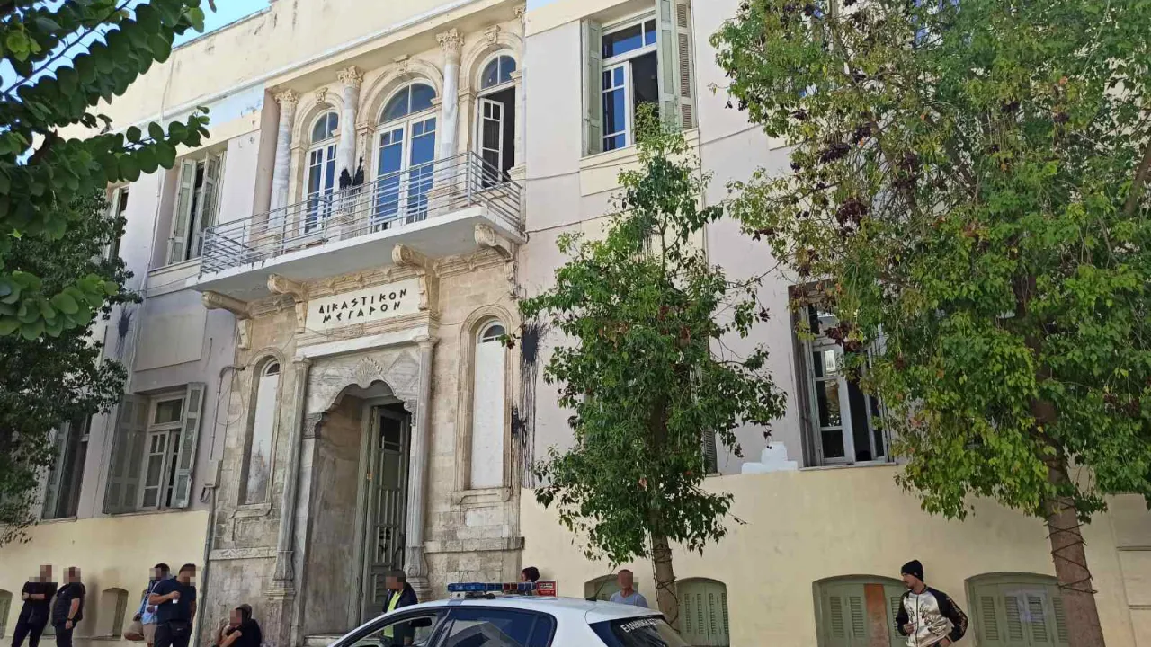 Τηλεφώνημα για βόμβα στο Δικαστικό Μέγαρο Ηρακλείου