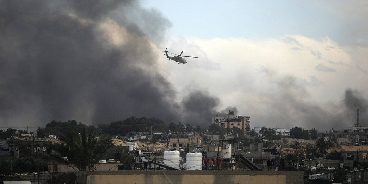 Το Ισραήλ ετοιμάζεται να συνεχίσει τις επιχειρήσεις στη Γάζα μετά τους σφοδρούς βομβαρδισμούς με τουλάχιστον 330 νεκρούς
