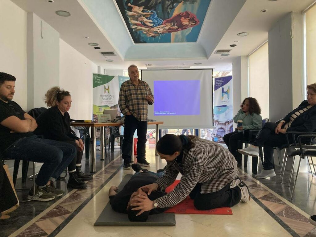Μαθήματα που σώζουν ζωές από την Αντιδημαρχία Εθελοντισμού