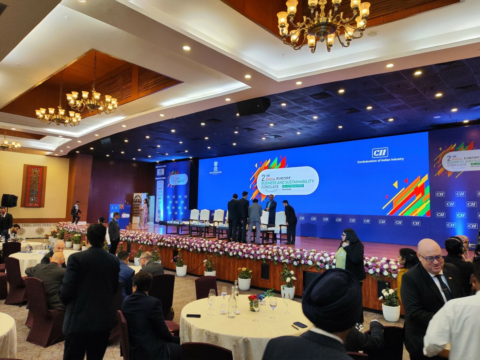 Ινδία: Συμφωνίες δις ευρώ με την Ευρώπη για 15 χρόνια