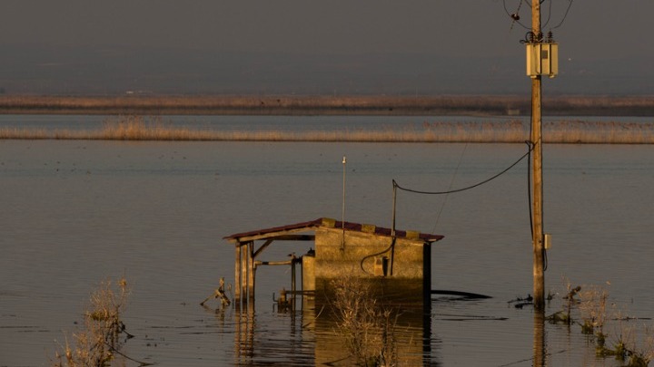 Λίμνη Κάρλα: Πώς είναι 7 μήνες μετά