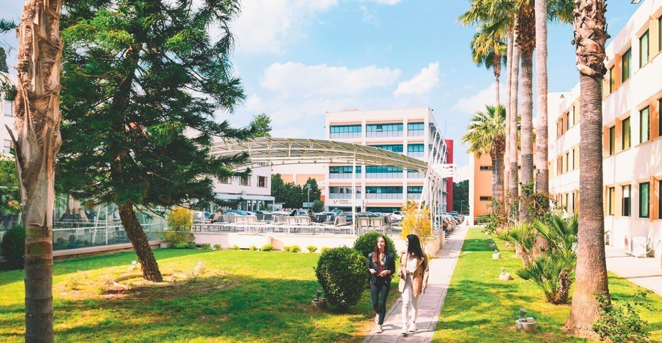 Δημοσκόπηση Pulse: Θετικοί στα μη κρατικά πανεπιστήμια οι νέοι