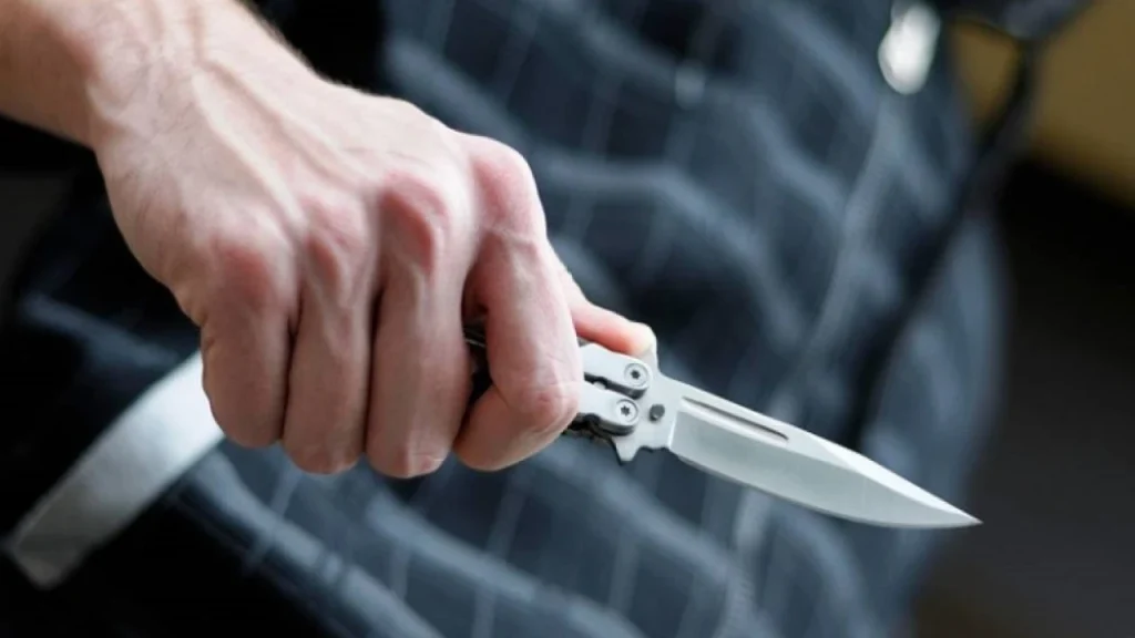 Ηράκλειο: Ληστεία σε περίπτερο – Ο δράστης απείλησε εργαζόμενο με αιχμηρό αντικείμενο και πήρε τις εισπράξεις