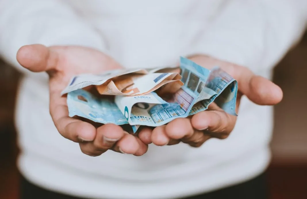 Συνταξιούχοι: Τι προβλέπει το σενάριο για τη 13η σύνταξη το 2025