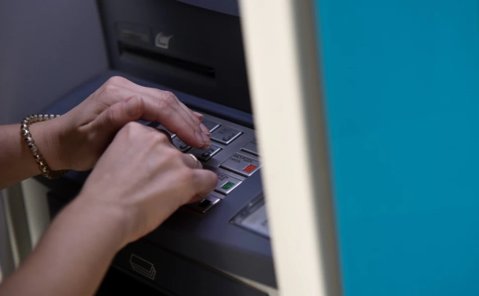 Οι αλλαγές στις πληρωμές συντάξεων λόγω 25ης Μαρτίου