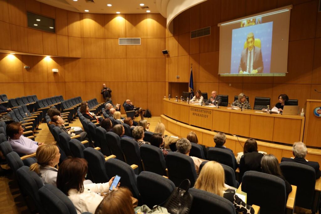 Λ.Αυγενάκης:Η Ελληνίδα αγρότισσα είναι η ψυχή της Περιφέρειας