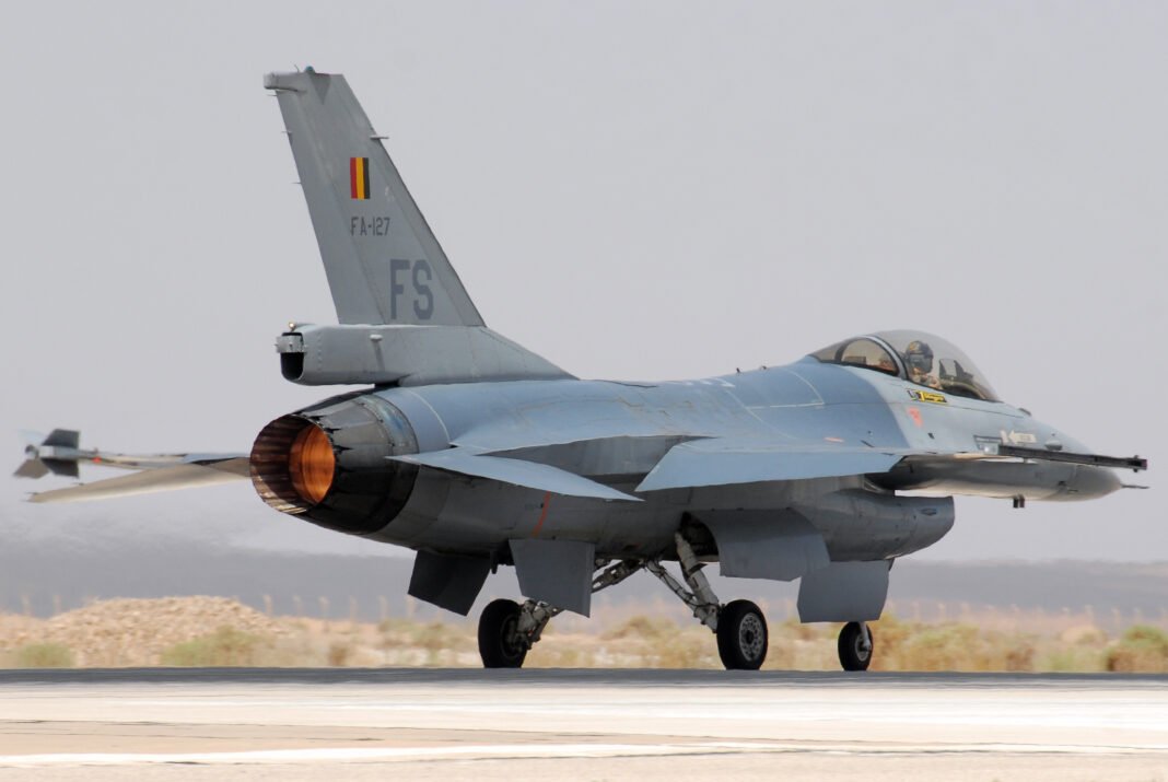 Μαχητικά F-16 παραδίδει στην Ουκρανία το Βέλγιο