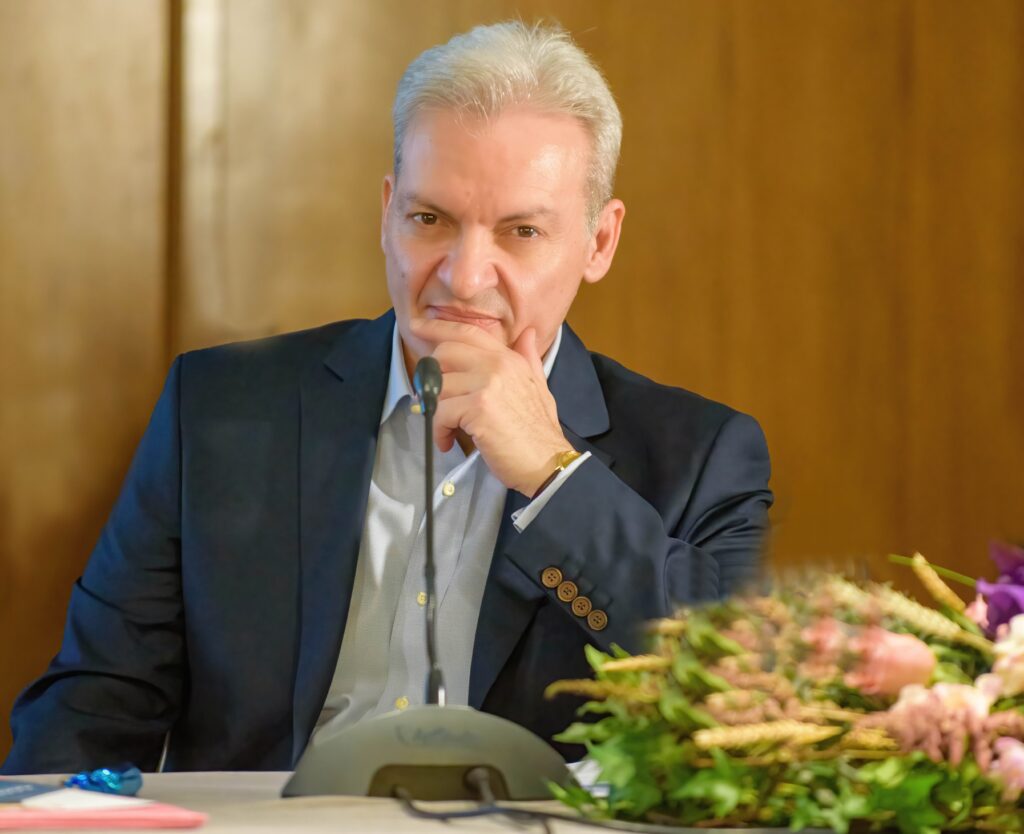 Στην Αθήνα ο Αλέξης Καλοκαιρινός