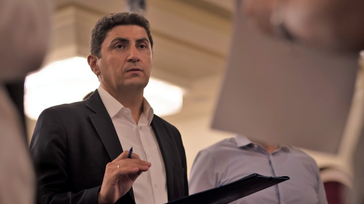 Αυγενάκης: «Ο αποκλεισμός των συγκεκριμένων περιοχών της Κρήτης από τα προνόμια που χορηγεί η εν θέματι Κ.Υ.Α. θα επισύρει δυσμενείς συνέπειες, που θα πλήξουν στην ουσία την υγεία των πολιτών»