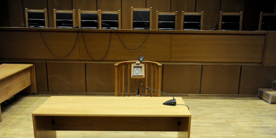 Στον εισαγγελέα Σύρου οι 11 συλληφθέντες επιβάτες, μετά τα χθεσινά επεισόδια σε πλοίο της γραμμής