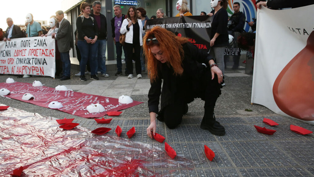 Σε… μάστιγα εξελίσσονται οι γυναικοκτονίες στην Ελλάδα (γράφημα)