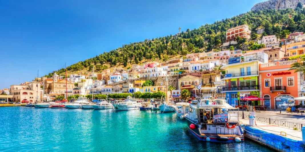 SUN: Στην Ελλάδα το φθηνότερο νησί για διακοπές