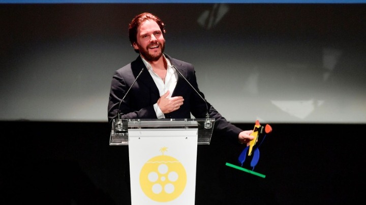 Τον Ιούνιο η πρεμιέρα της σειράς “Becoming Carl Lagerfeld”