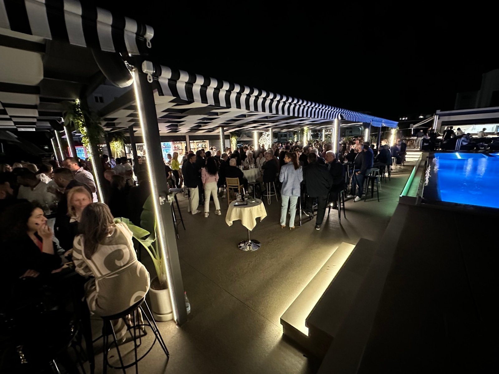 Λαμπερά εγκαίνια για το Kooba Seaside Experience στην Αμμουδάρα