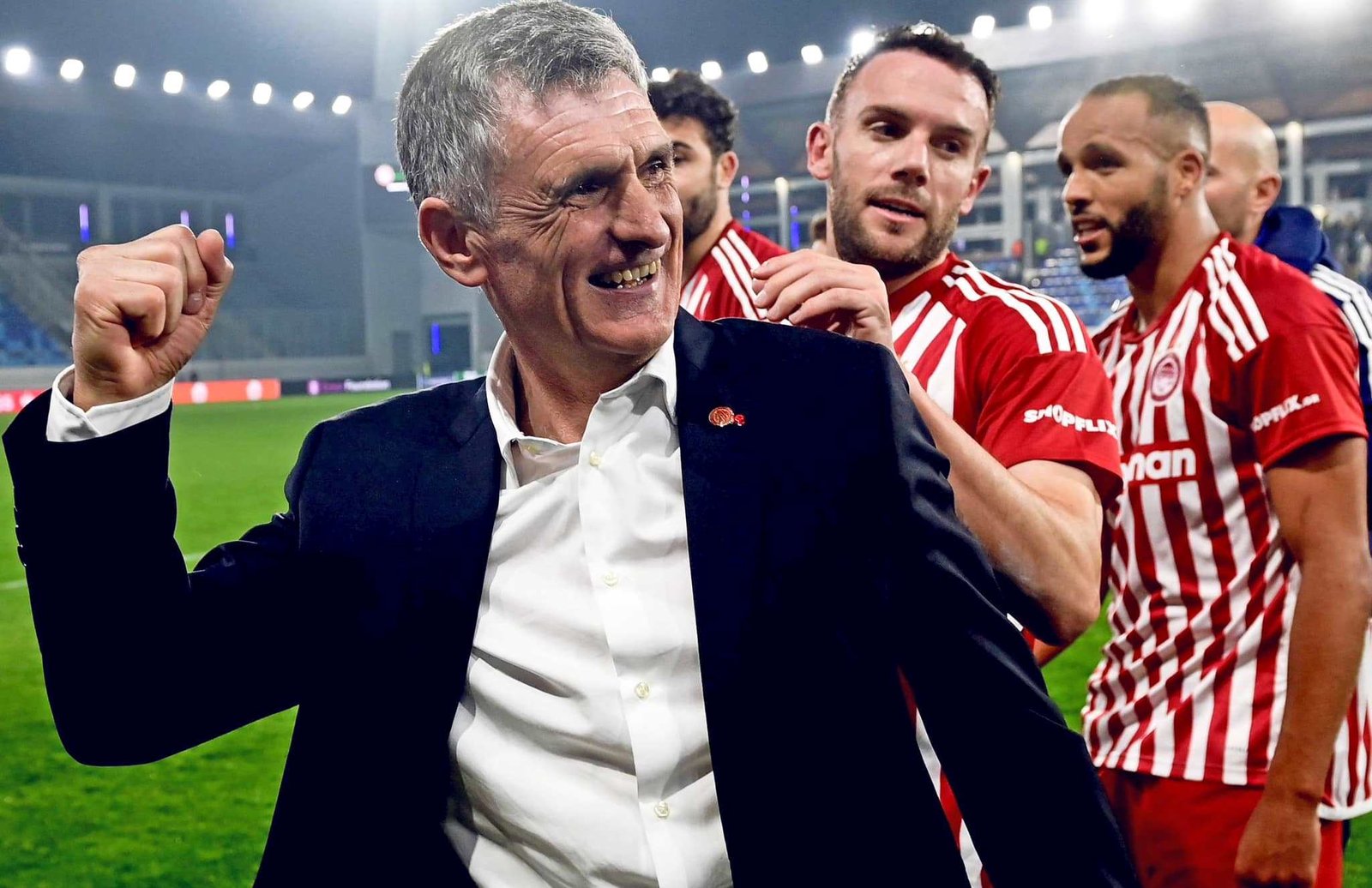 Συνεχίζει και τη νέα σεζόν στον Ολυμπιακό ο Μεντιλίμπαρ