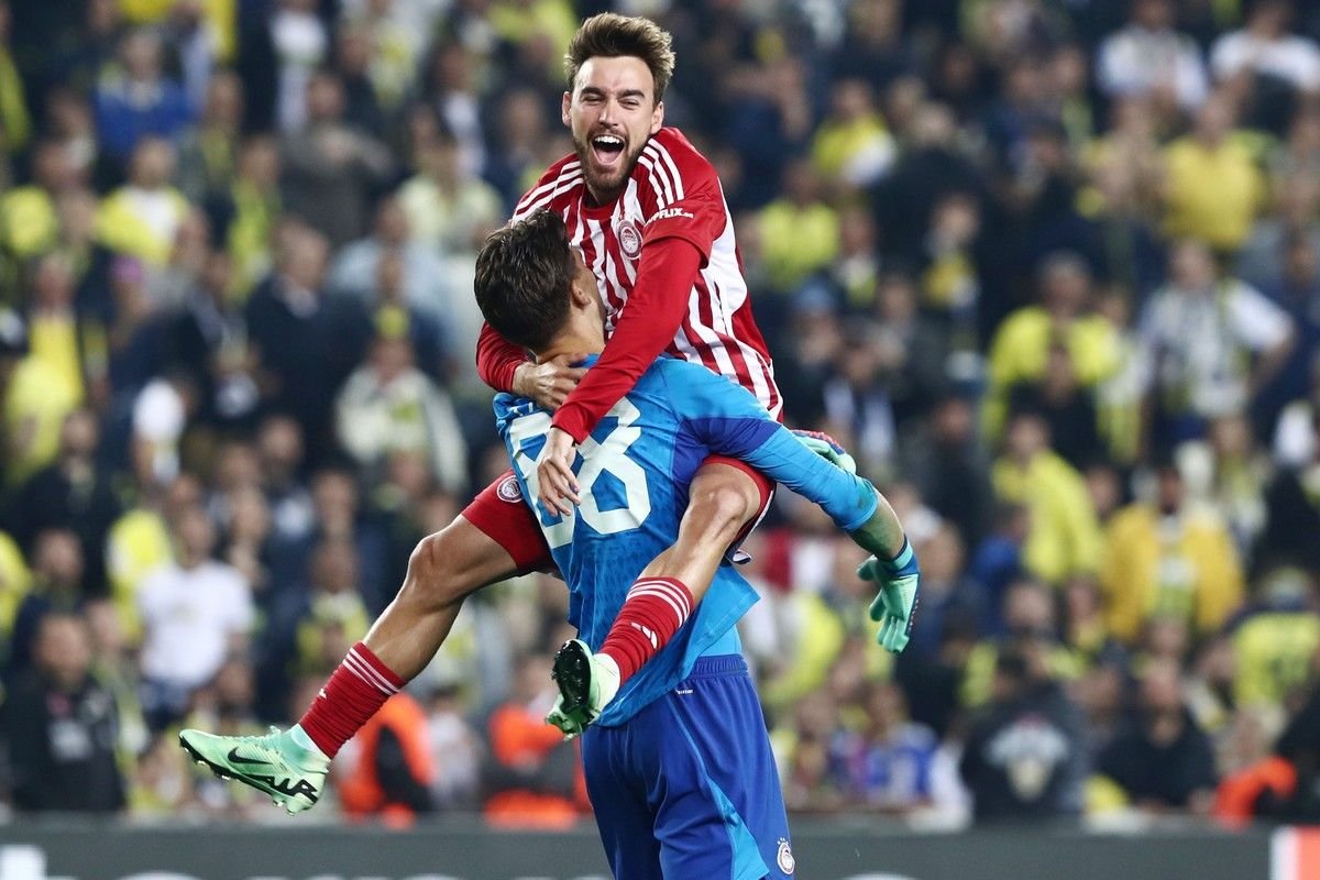 Έγραψε ιστορία στην Πόλη ο Ολυμπιακός