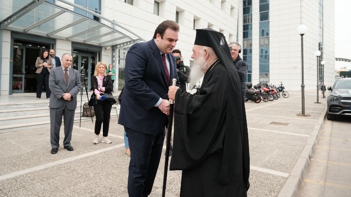 Συναντήθηκαν Πιερρακάκης και Ιερώνυμος