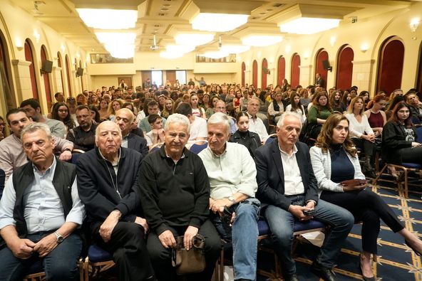 Προσανατολίζουν επαγγελματικά τους μαθητές τα ιδιωτικά φροντιστήρια