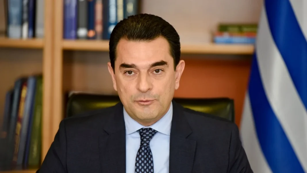 Σκρέκας: Στόχος κάτω από τα 10 ευρώ το κιλό το αρνί για το Πάσχα