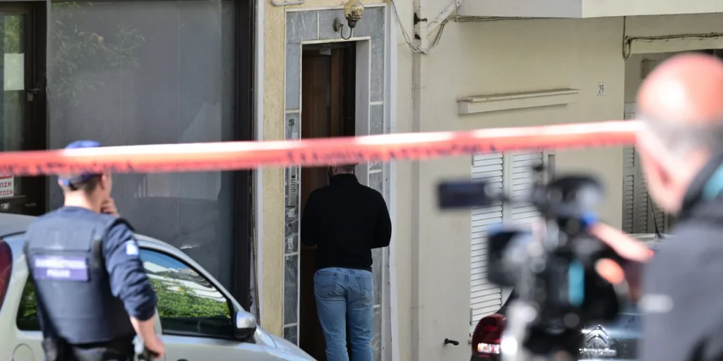 Ηλιούπολη: Βρέθηκε αίμα στους τοίχους – Τι ερευνούν οι Αρχές