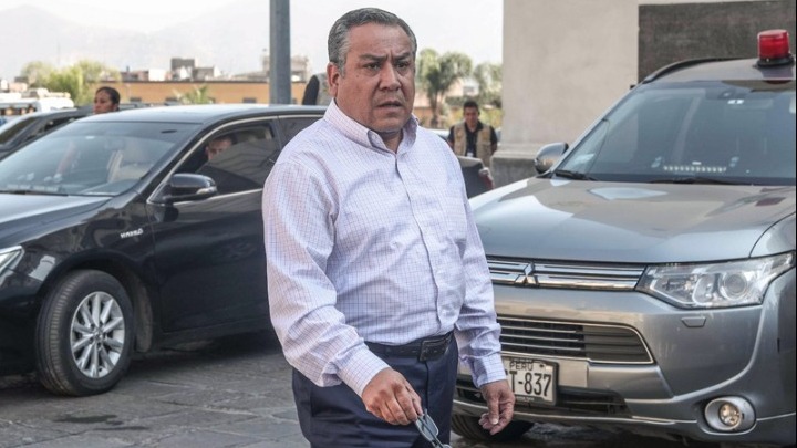 Περού: Εν μέσω «Rolex-gate», ο πρωθυπουργός Αδριανσέν ζητεί ψήφο εμπιστοσύνης στο Κογκρέσο