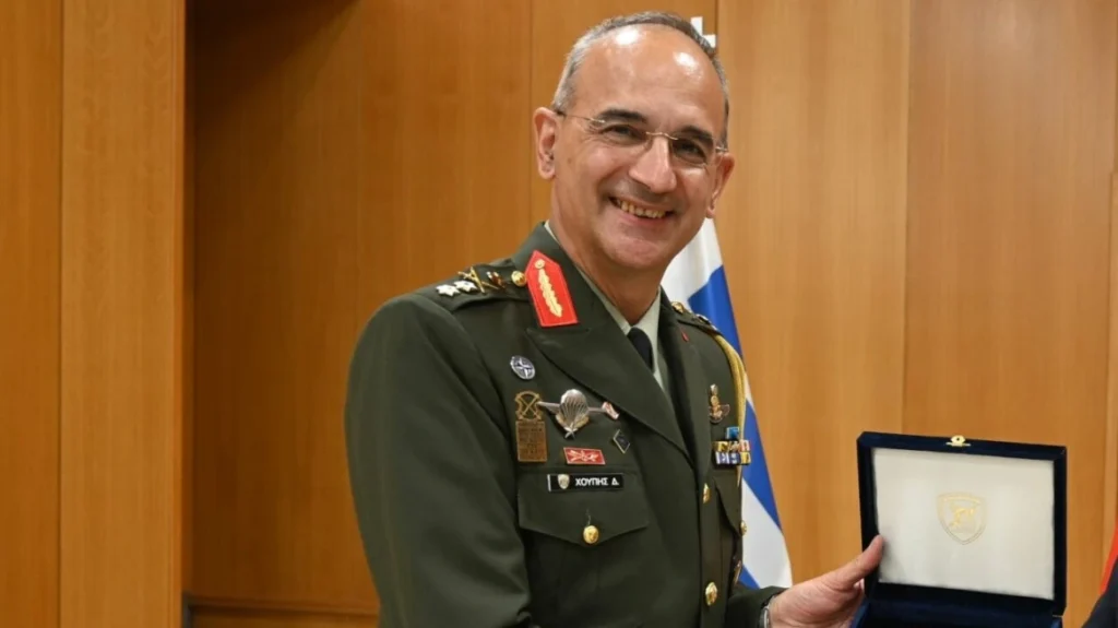 Στην Ινδία ο αρχηγός ΓΕΕΘΑ