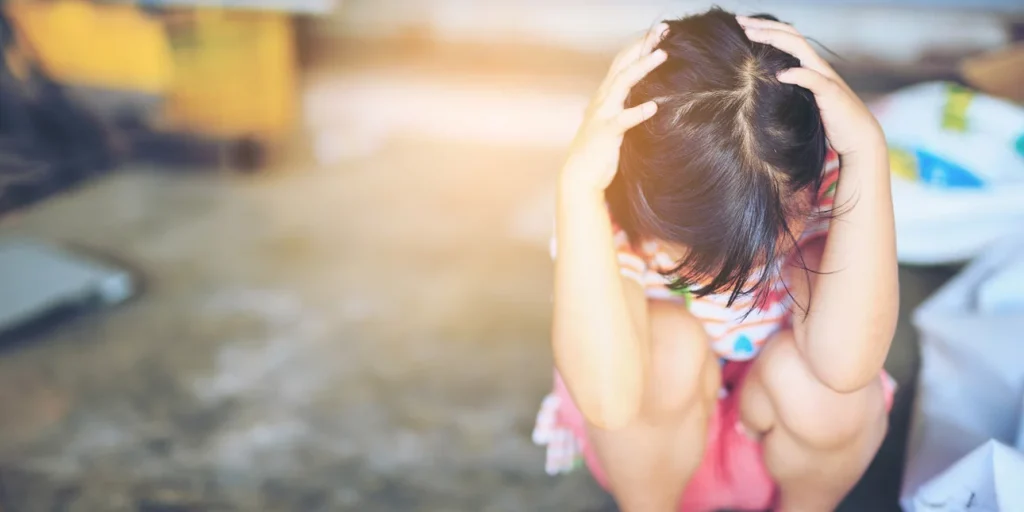 Ισόβια στον 32χρονο που βίαζε και χτυπούσε την 9χρονη κόρη της συντρόφου του